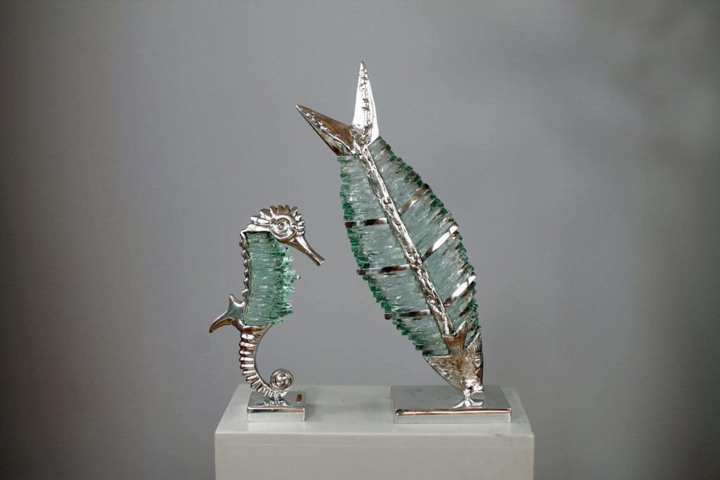 SEAHORSE – FISH DIVING